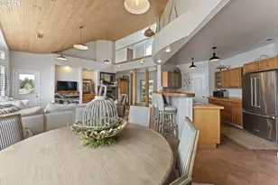 1008 Lakeshore Dr, Port Orford, OR 97465 - Photo 11