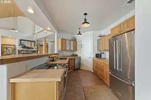 1008 Lakeshore Dr, Port Orford, OR 97465 - Photo 9