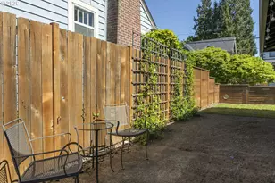 7329 N Jordan Ave, Portland, OR 97203 - Photo 27