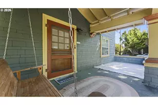 2333 NE Schuyler St, Portland, OR 97212 - Photo 5