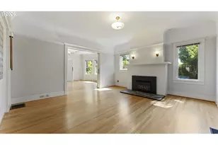 2333 NE Schuyler St, Portland, OR 97212 - Photo 9