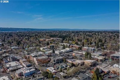 4341 NE Halsey St #18, Portland, OR 97213 - Photo 31