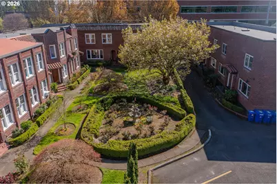 4341 NE Halsey St #18, Portland, OR 97213 - Photo 23