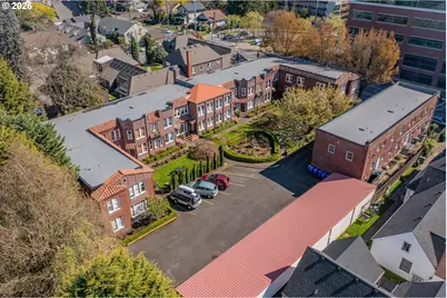 4341 NE Halsey St #18, Portland, OR 97213 - Photo 25