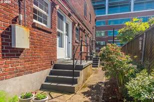 4341 NE Halsey St, Portland, OR 97213 - Photo 21