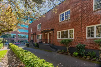 4341 NE Halsey St #18, Portland, OR 97213 - Photo 1