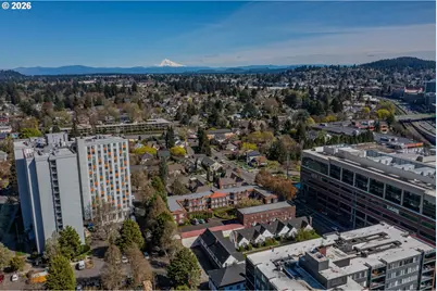 4341 NE Halsey St #18, Portland, OR 97213 - Photo 29