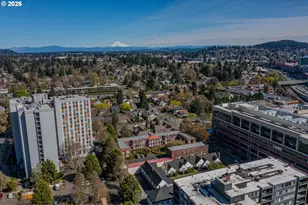 4341 NE Halsey St, Portland, OR 97213 - Photo 29