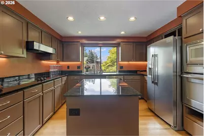 116 Touchstone Ter, Lake Oswego, OR 97035 - Photo 11