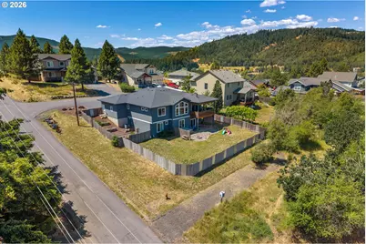 1005 Champion Ln, White Salmon, WA 98672 - Photo 41
