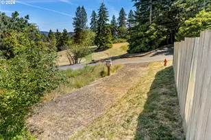 1005 Champion Ln, White Salmon, WA 98672 - Photo 11