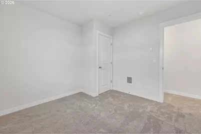 9265 E Burnside St, Portland, OR 97216 - Photo 17