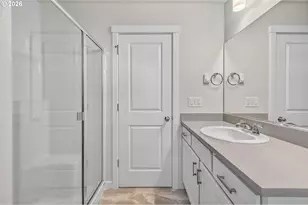 9265 E Burnside St, Portland, OR 97216 - Photo 15