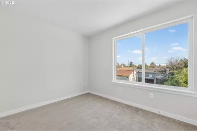 9265 E Burnside St, Portland, OR 97216 - Photo 21