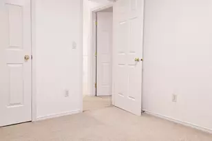 11829 SE Mill Ct, Portland, OR 97216 - Photo 15