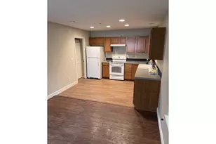 11911 SE Ash St, Portland, OR 97216 - Photo 7