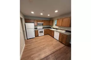 11911 SE Ash St, Portland, OR 97216 - Photo 11