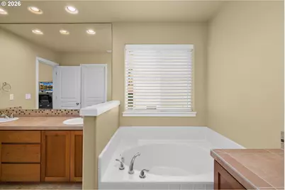 15623 SW Raphael Ln, Portland, OR 97224 - Photo 27