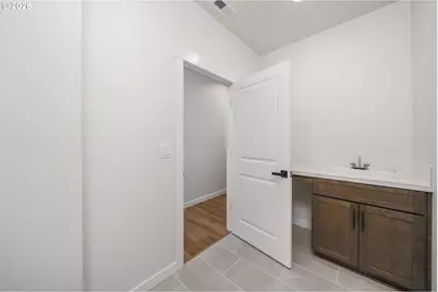 516 W 20th Way, La Center, WA 98629 - Photo 27