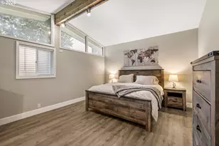 1215 NE 157th Ave, Portland, OR 97230 - Photo 19