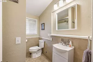 1215 NE 157th Ave, Portland, OR 97230 - Photo 27