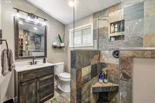 1215 NE 157th Ave, Portland, OR 97230 - Photo 23