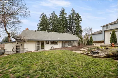 1215 NE 157th Ave, Portland, OR 97230 - Photo 43