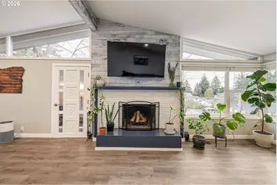 1215 NE 157th Ave, Portland, OR 97230 - Photo 15