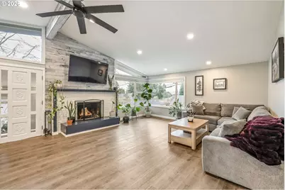 1215 NE 157th Ave, Portland, OR 97230 - Photo 15