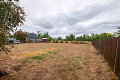 1305 Ash St, Brownsville, OR 97327 - Photo 37