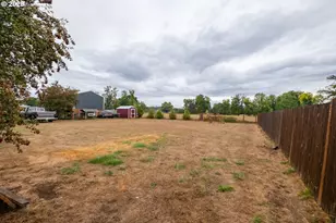 1305 Ash St, Brownsville, OR 97327 - Photo 37