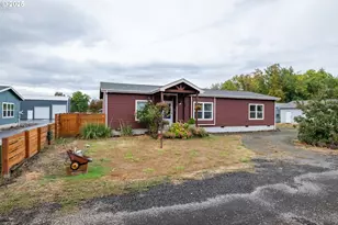 1305 Ash St, Brownsville, OR 97327 - Photo 3