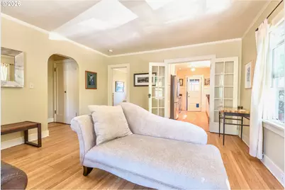 1403 SE 25th Ave, Portland, OR 97214 - Photo 5