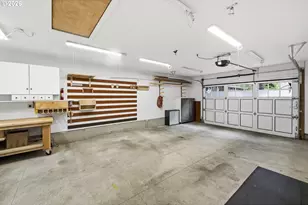 8219 SW 56th Ave, Portland, OR 97219 - Photo 47