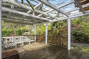 8219 SW 56th Ave, Portland, OR 97219 - Photo 43