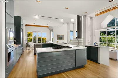 444 NW Hermosa Blvd, Portland, OR 97210 - Photo 15