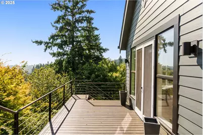 444 NW Hermosa Blvd, Portland, OR 97210 - Photo 33