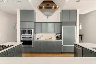 444 NW Hermosa Blvd, Portland, OR 97210 - Photo 11