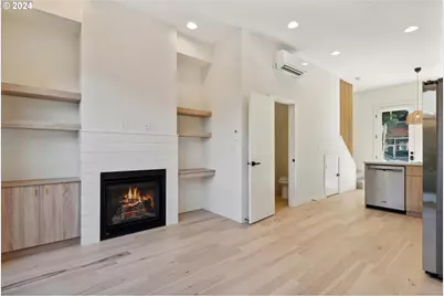 809 N Failing St, Portland, OR 97227 - Photo 13