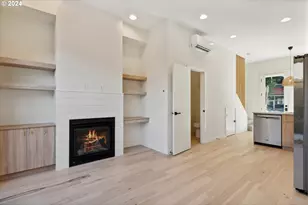 809 N Failing St, Portland, OR 97227 - Photo 13