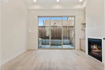 809 N Failing St, Portland, OR 97227 - Photo 15