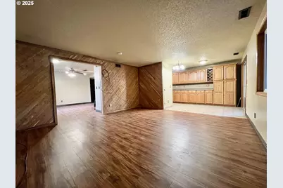 885 W Duane Ave, Hermiston, OR 97838 - Photo 3