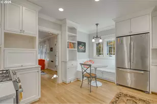 2666 SW Brae Mar Ct, Portland, OR 97201 - Photo 17