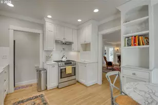 2666 SW Brae Mar Ct, Portland, OR 97201 - Photo 19