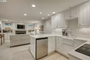 2666 SW Brae Mar Ct, Portland, OR 97201 - Photo 23