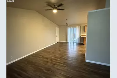 70 NE Alora Dr, Hermiston, OR 97838 - Photo 7