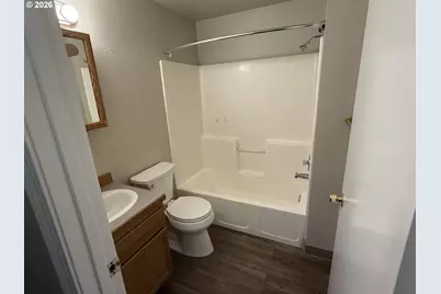 70 NE Alora Dr, Hermiston, OR 97838 - Photo 9