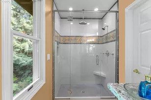 752 SW Regency Terrace, Portland, OR 97225 - Photo 27