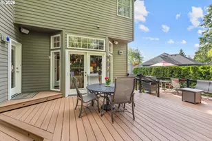 752 SW Regency Terrace, Portland, OR 97225 - Photo 35
