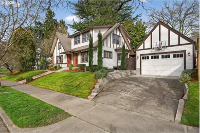 2311 NE Regents Dr, Portland, OR 97212 - Photo 3